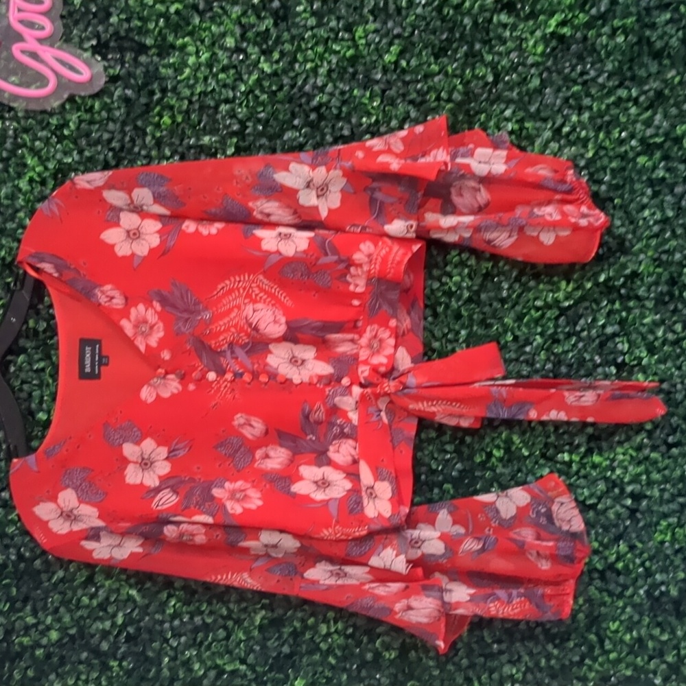 BARDOT Sz Small 6 Floral Ruffle Accent Button LS Blouse